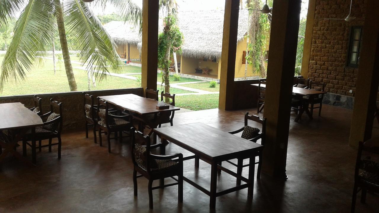 Happy Man Village Bentota Rum bild